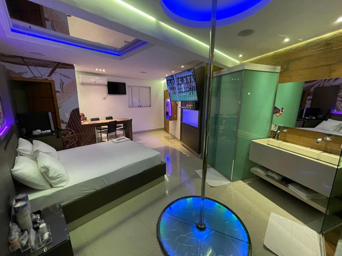 Motel Dubai Bh (Adults Only) เบโลโอรีซอนชี ภายนอก รูปภาพ