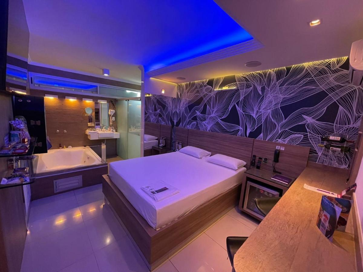Motel Dubai Bh (Adults Only) เบโลโอรีซอนชี ภายนอก รูปภาพ