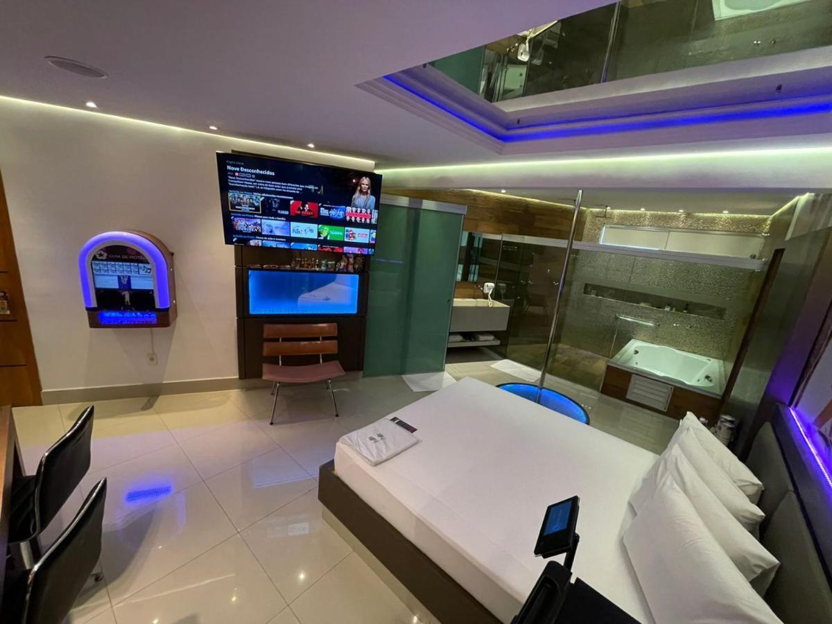 Motel Dubai Bh (Adults Only) เบโลโอรีซอนชี ภายนอก รูปภาพ