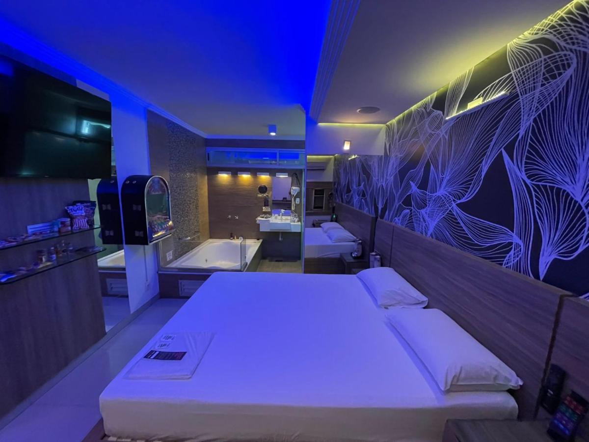 Motel Dubai Bh (Adults Only) เบโลโอรีซอนชี ภายนอก รูปภาพ
