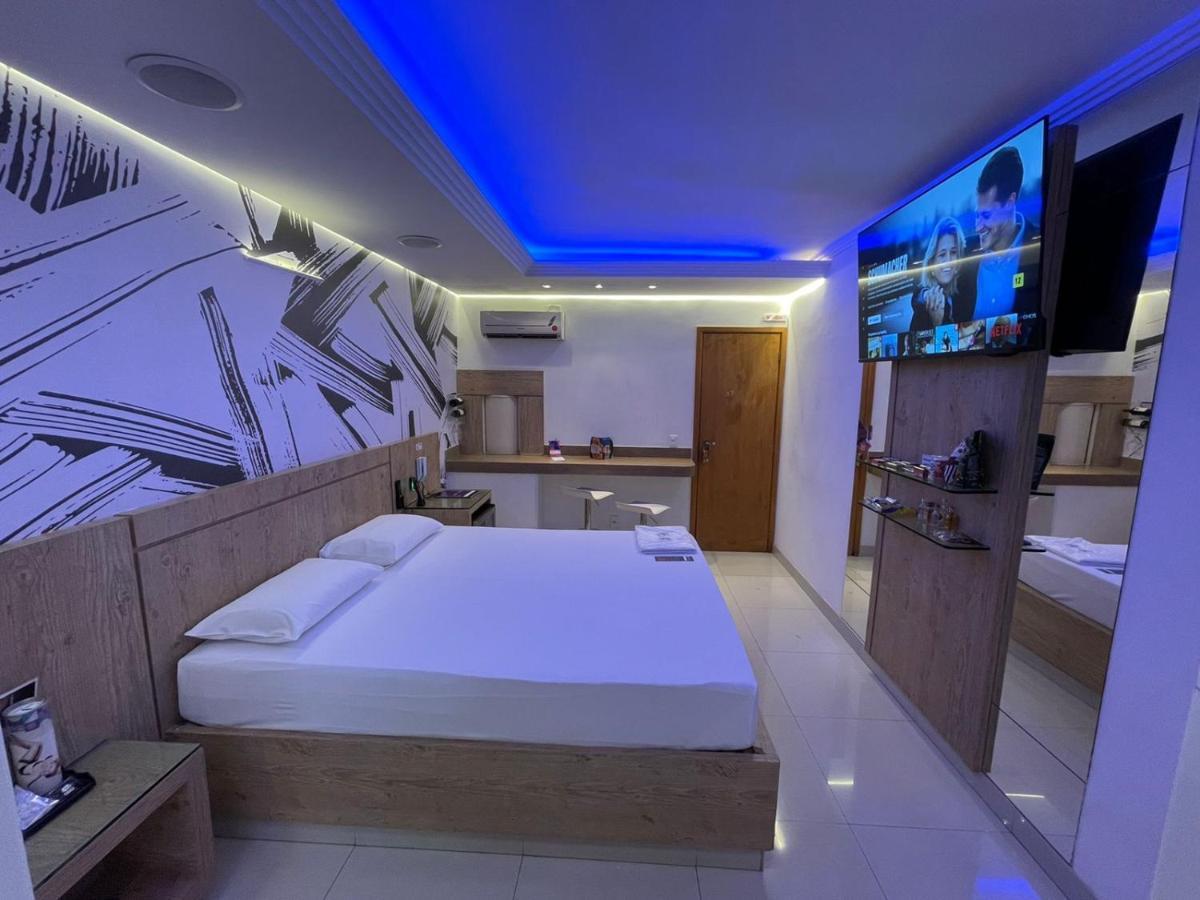Motel Dubai Bh (Adults Only) เบโลโอรีซอนชี ภายนอก รูปภาพ
