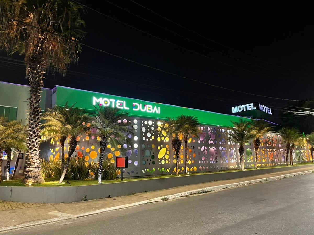Motel Dubai Bh (Adults Only) เบโลโอรีซอนชี ภายนอก รูปภาพ