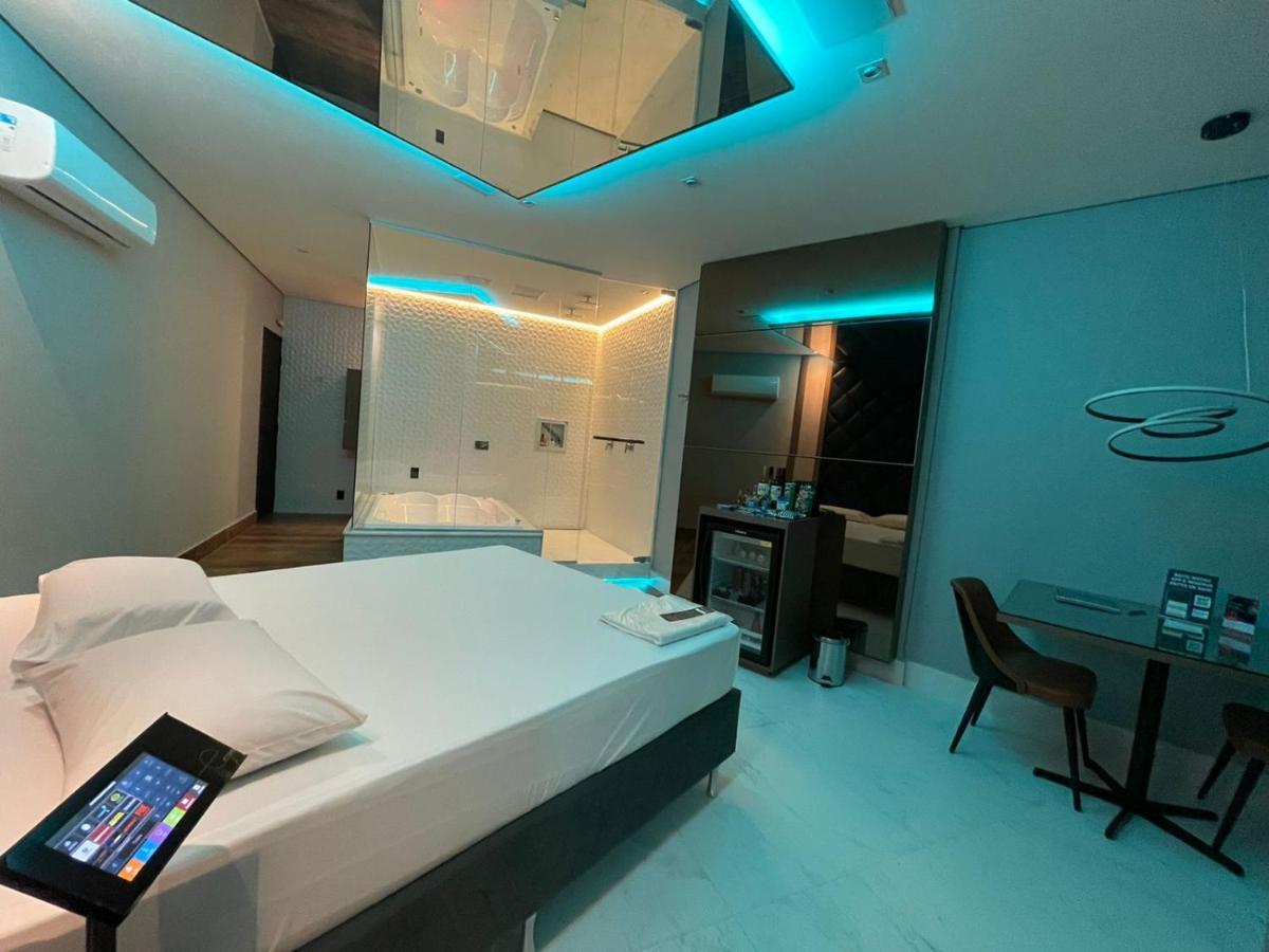 Motel Dubai Bh (Adults Only) เบโลโอรีซอนชี ภายนอก รูปภาพ