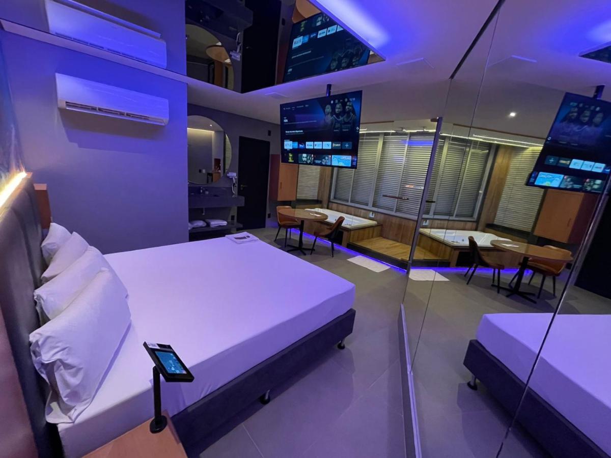 Motel Dubai Bh (Adults Only) เบโลโอรีซอนชี ภายนอก รูปภาพ
