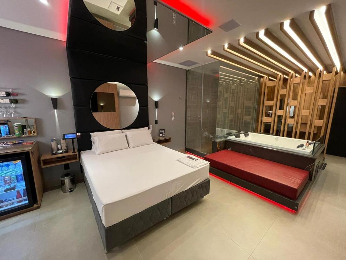 Motel Dubai Bh (Adults Only) เบโลโอรีซอนชี ภายนอก รูปภาพ