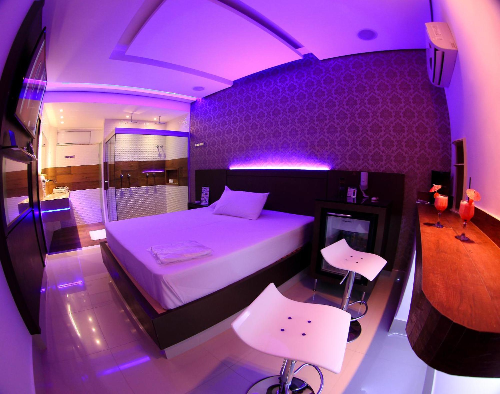 Motel Dubai Bh (Adults Only) เบโลโอรีซอนชี ภายนอก รูปภาพ