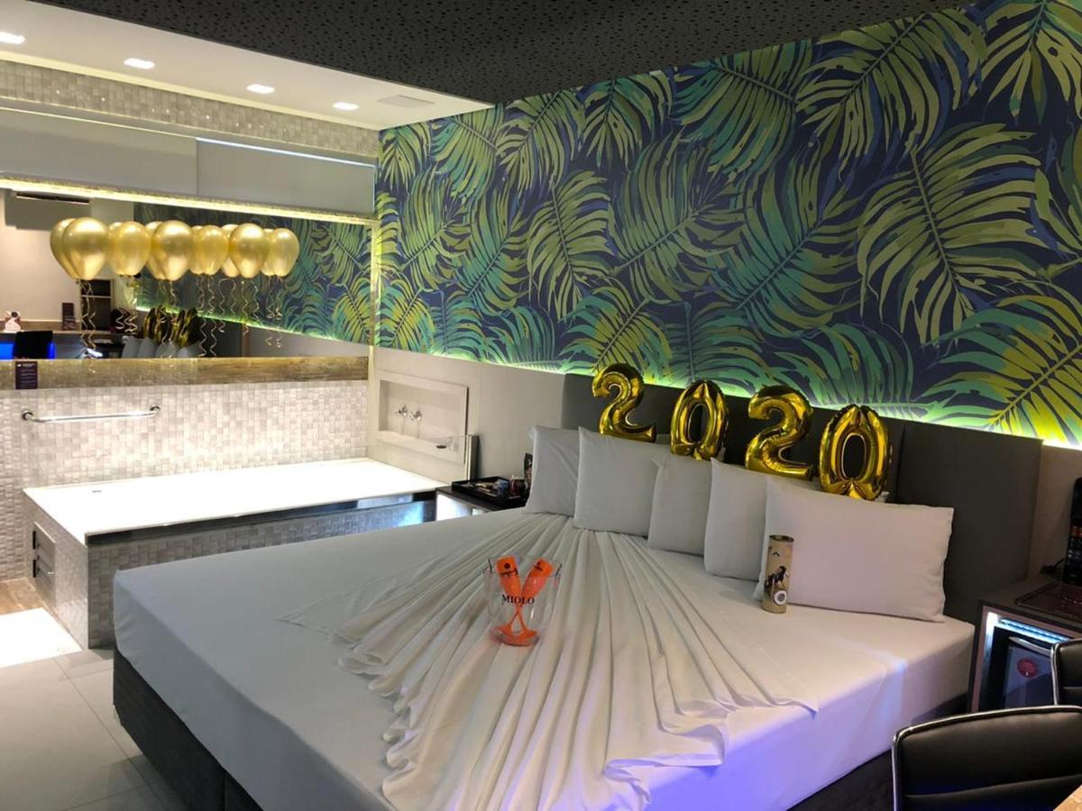 Motel Dubai Bh (Adults Only) เบโลโอรีซอนชี ภายนอก รูปภาพ